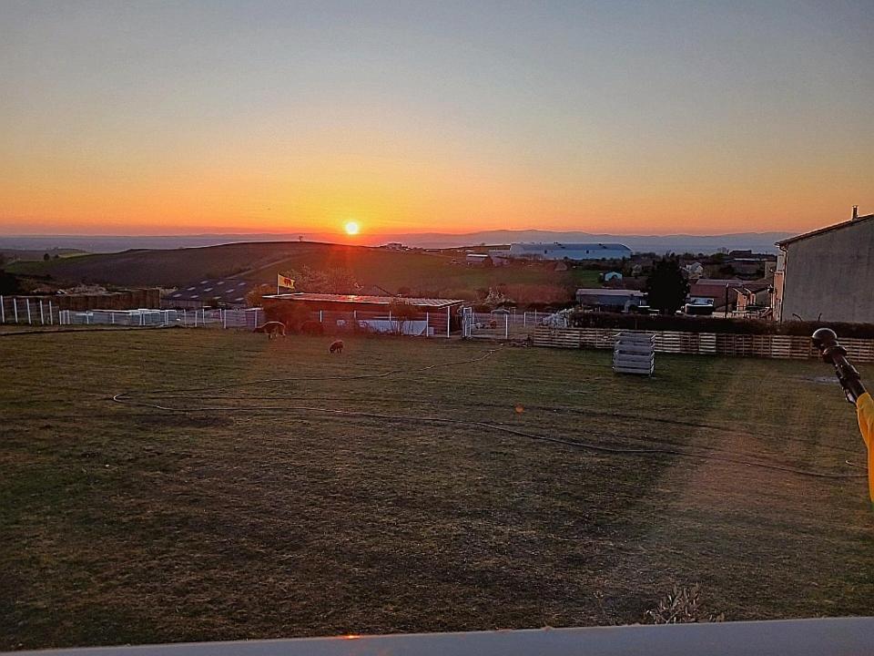 Vila Tiny House Des Bougnats Teilhede Exteriér fotografie